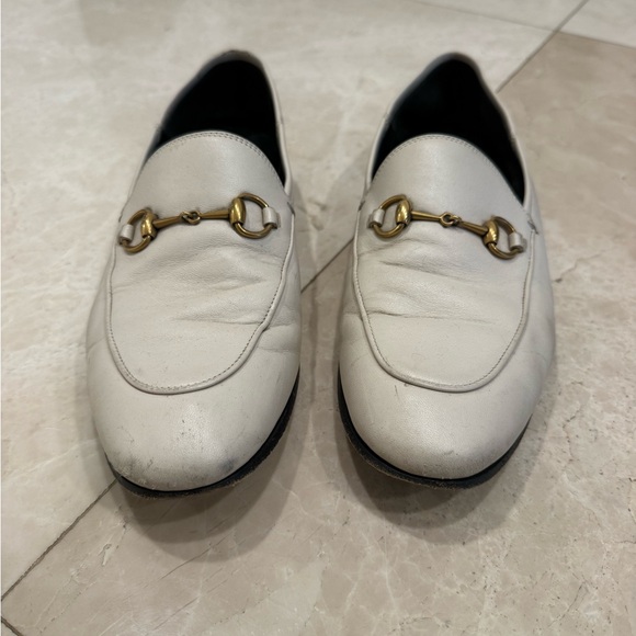 Gucci Beige Loafers with Gold Accents - Picture 5 of 6